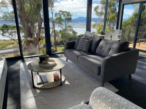 Panoramic views from your stunning 'Treehouse'